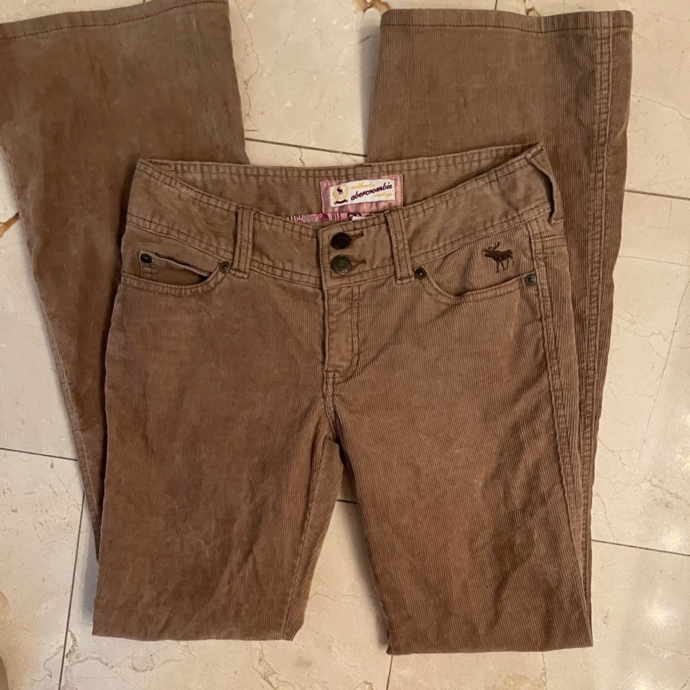 Abercrombie Brown Corduroy Pants
Boot Cut